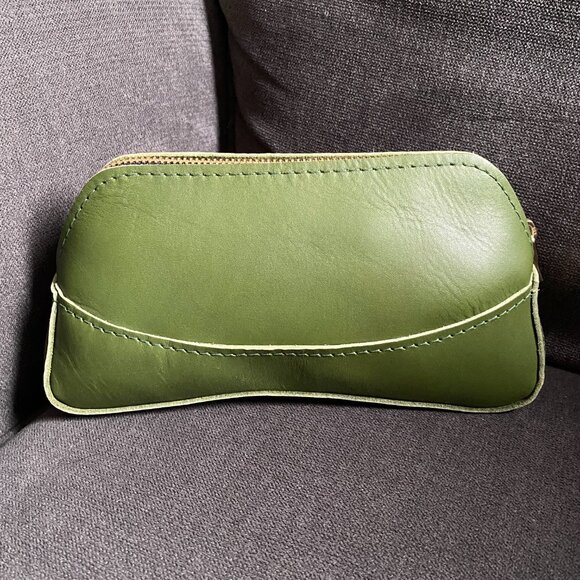 Portland Leather Goods Artisan Bag in Pine - Picture 2 of 7